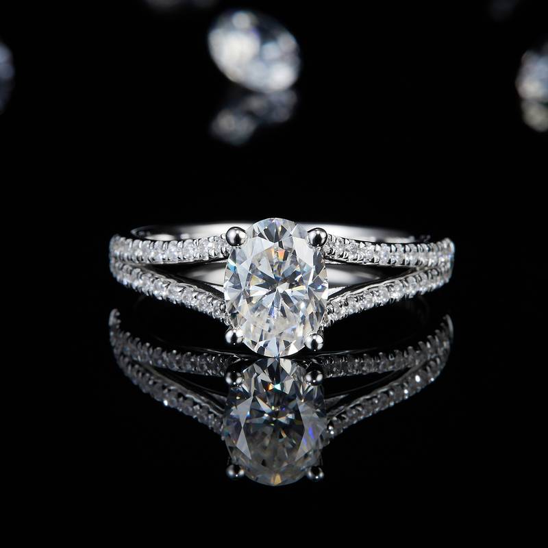 Y臂蛋形Women's RingS925银镀白金定制选款主石Moissanite1.5ct/副石高碳钻