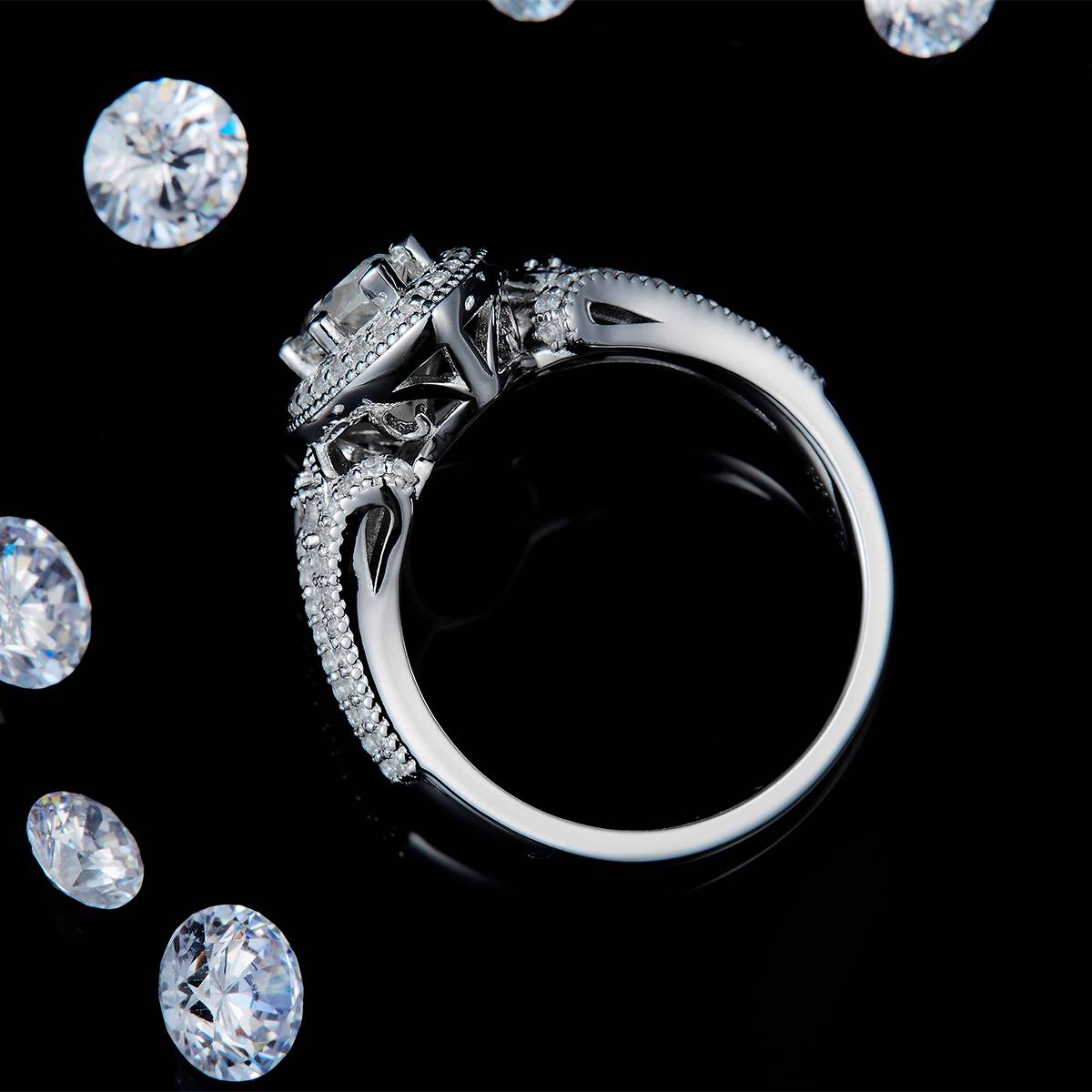 Light luxury European and American style women's ring S925 silver plated white gold customized selection main stone Moissanite 1.0ct/Side Stone Cubic Zirconia
