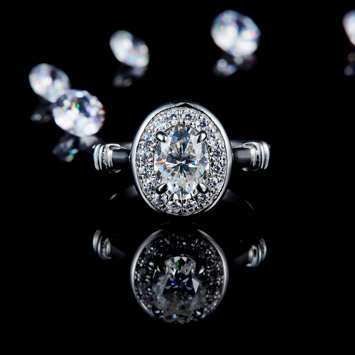 Halo Love Women's Ring S925 Silver Plated Platinum Customized Selection Main Stone Moissanite 1.5ct/Side Stone Cubic Zirconia