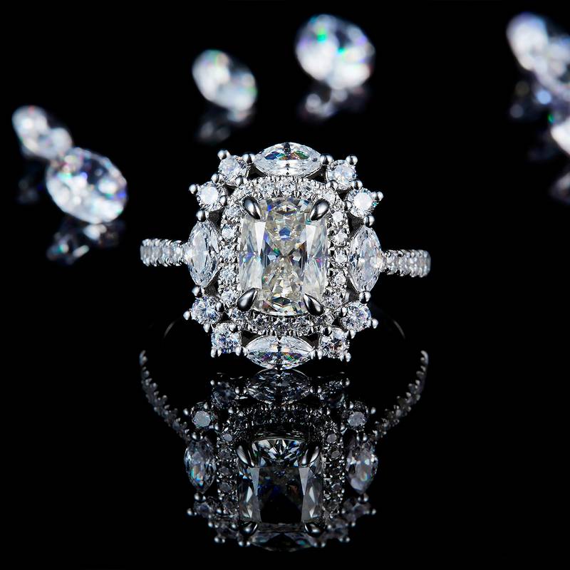 高贵奢华求婚女戒S925银镀白金定制选款主石莫桑钻2.0ct/副石高碳钻
