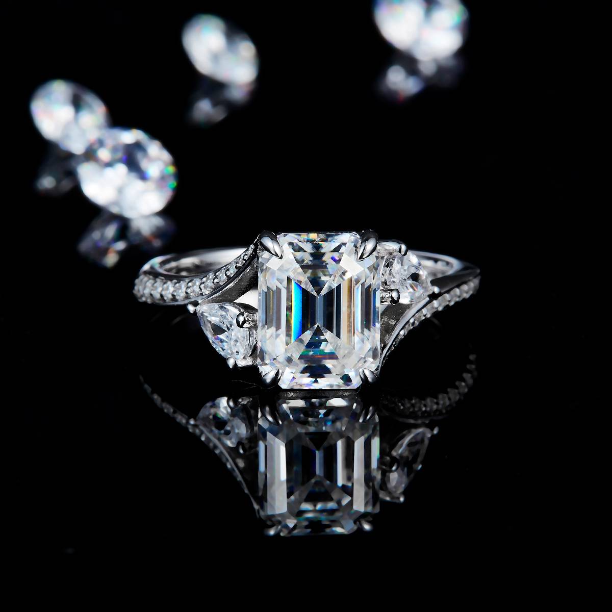 扭臂方钻女戒S925银镀白金定制选款主石莫桑钻3.0ct/副石高碳钻