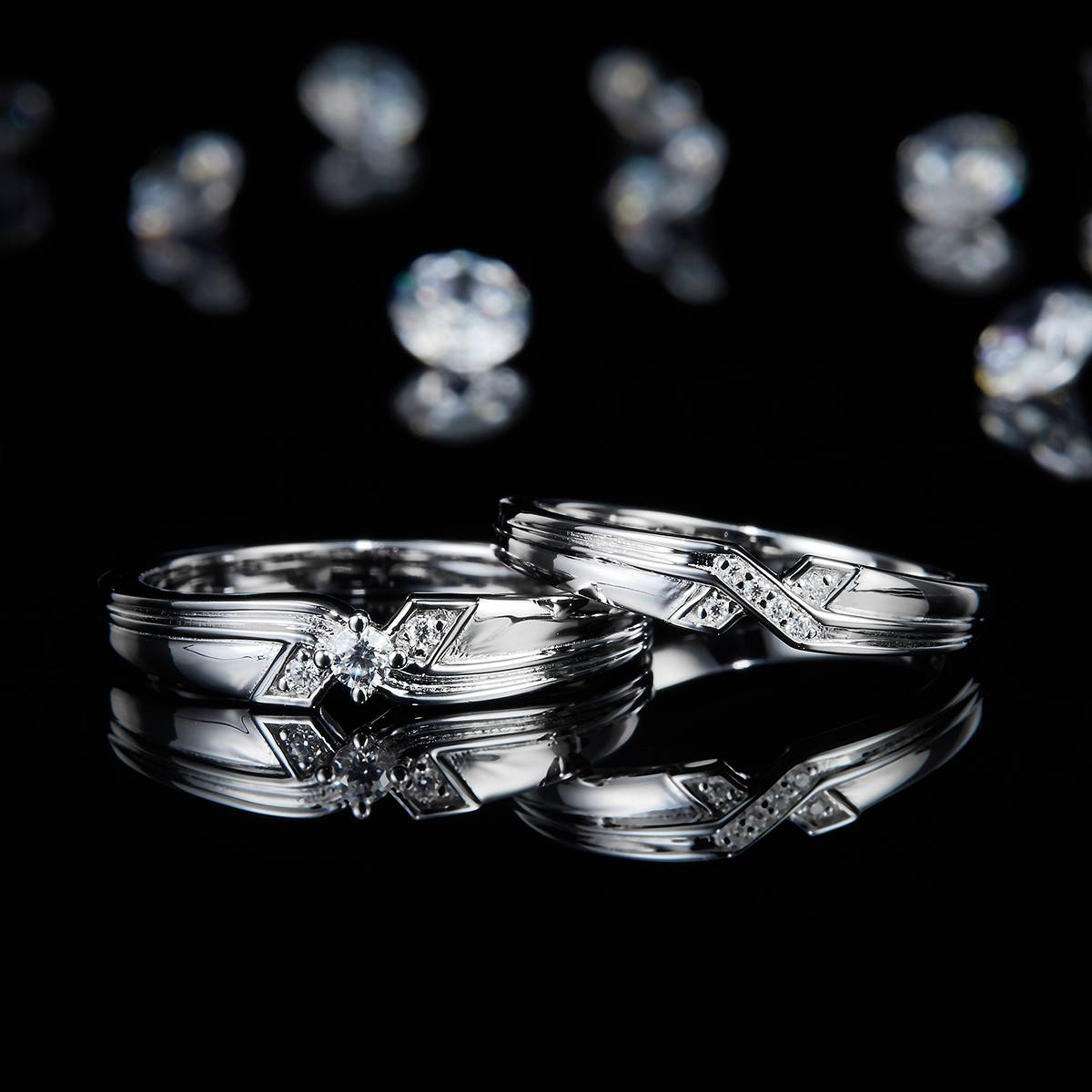 情侣对戒S925银镀白金定制选款副石莫桑钻0.12ct