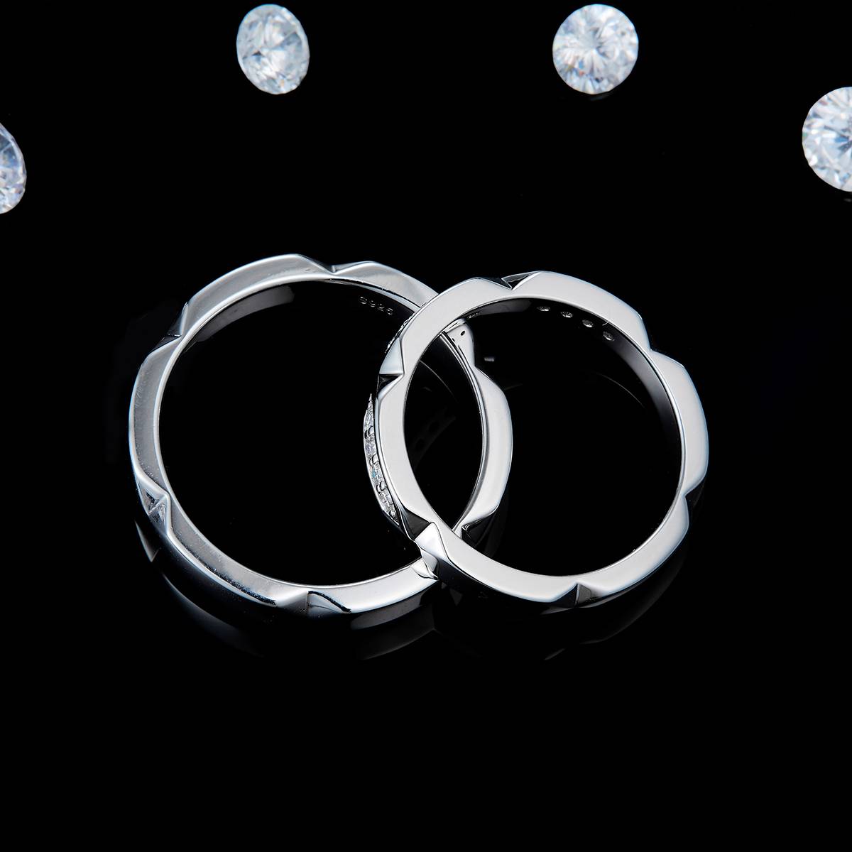 Couple Ring S925 Silver Plated Platinum Customized Selection Side Stone Moissanite 0.18ct