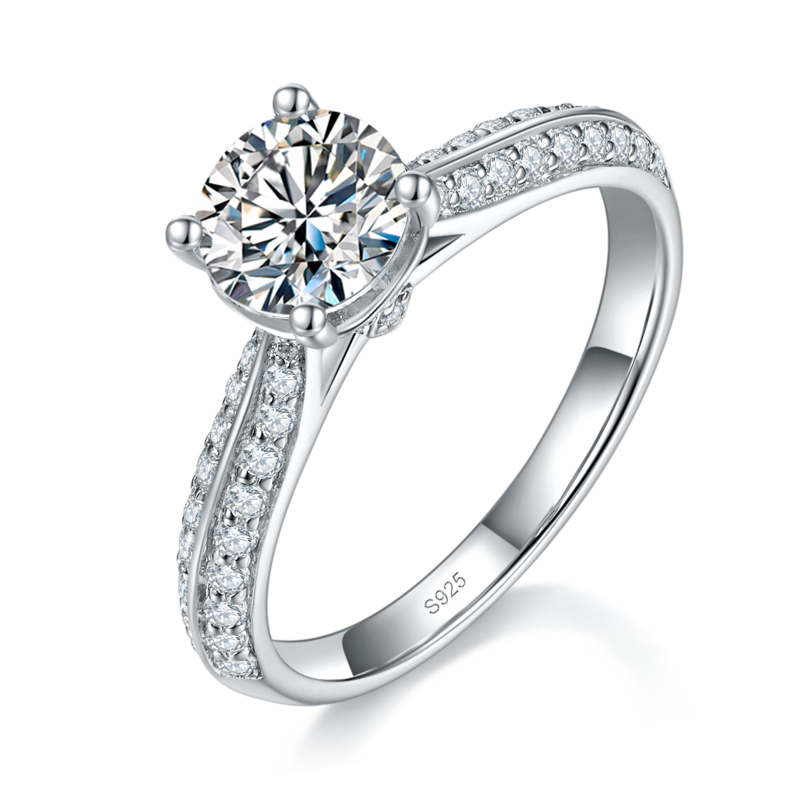 轻奢简约经典四爪女戒S925银镀白金定制选款主石莫桑钻1.0ct/副石高碳钻