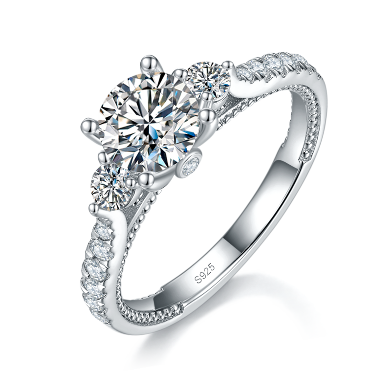 三石款圆钻四爪Women's RingS925银镀白金定制选款主石Moissanite1.0ct/副石高碳钻
