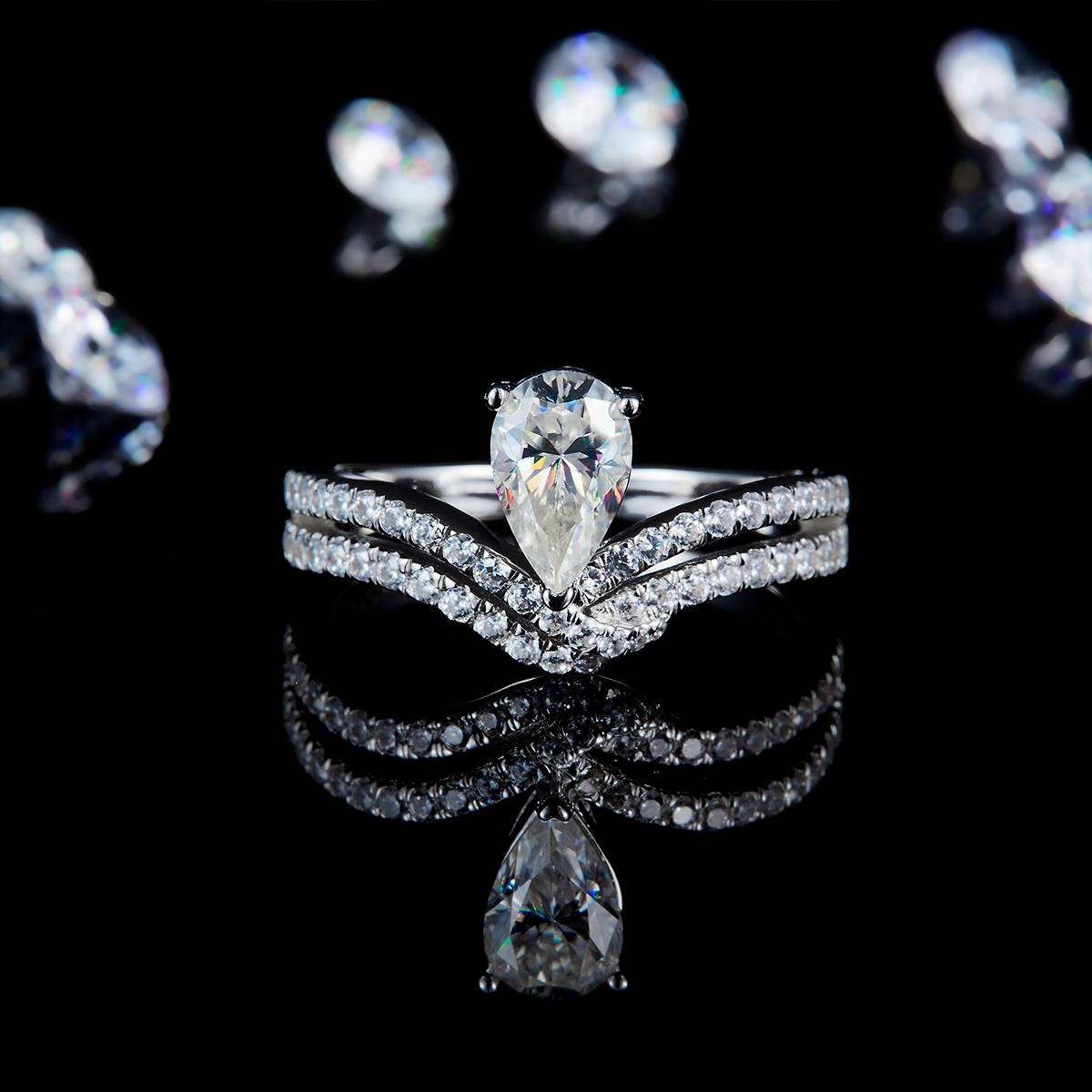 V字水滴女戒S925银镀白金定制选款主石莫桑钻1.0ct/副石高碳钻