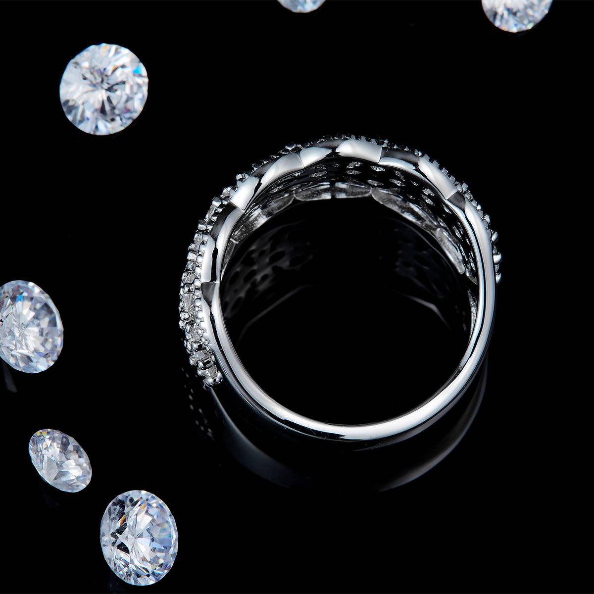Deluxe Half Circle Ring S925 Silver Plated Platinum Customized Selection Side Stone Moissanite 0.6ct