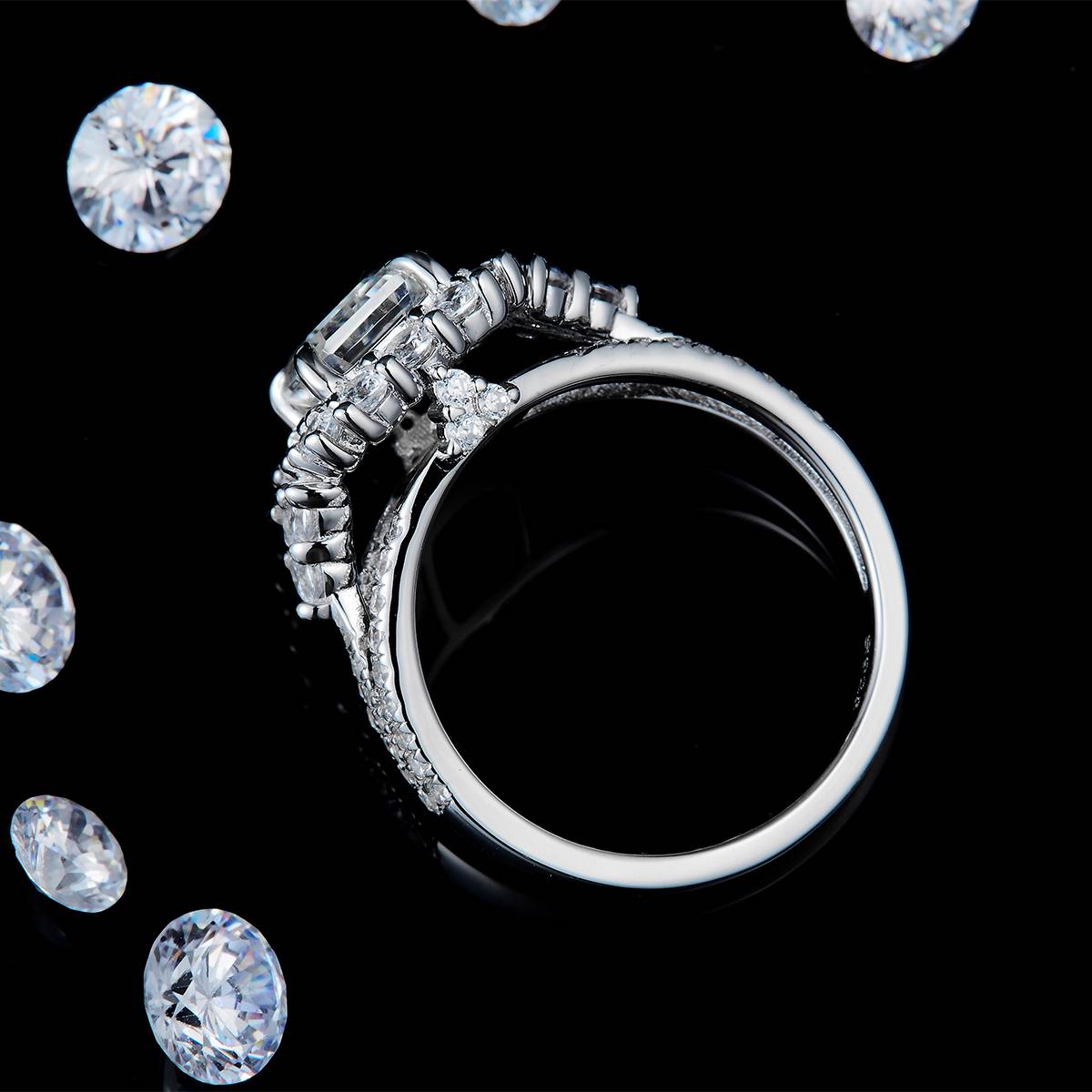 Y臂豪华祖母绿切女戒S925银镀白金定制选款主石莫桑钻1.0ct/副石高碳钻
