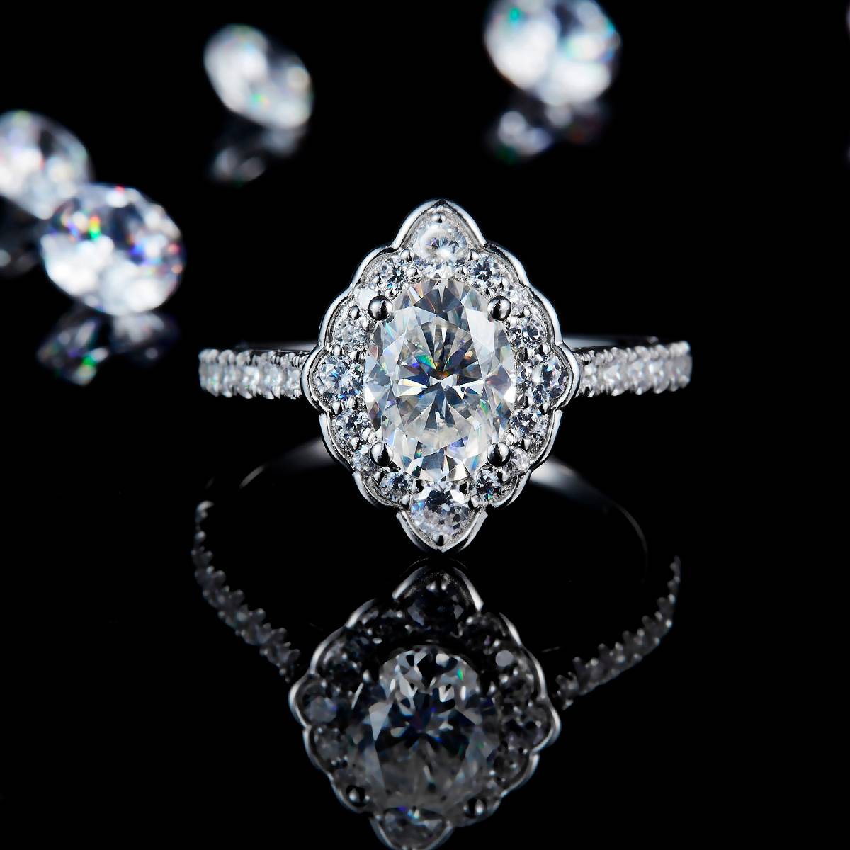捧花蛋形女戒S925银镀白金定制选款主石莫桑钻1.5ct/副石高碳钻