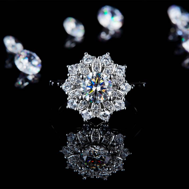 太阳花Women's RingS925银镀白金定制选款主石Moissanite1.0ct/副石高碳钻