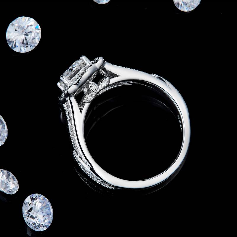 Y臂轻奢女戒S925银镀白金定制选款主石莫桑钻1.0ct/副石高碳钻