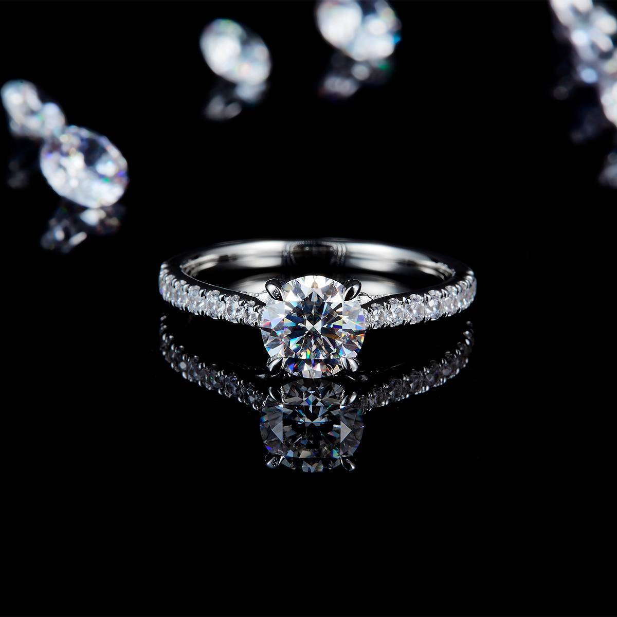 微镶四爪女戒S925银镀白金定制选款主石莫桑钻1.0ct/副石高碳钻