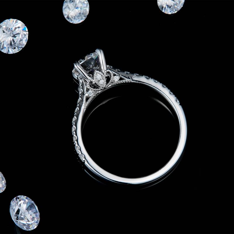 微镶四爪Women's RingS925银镀白金定制选款主石Moissanite1.0ct/副石高碳钻