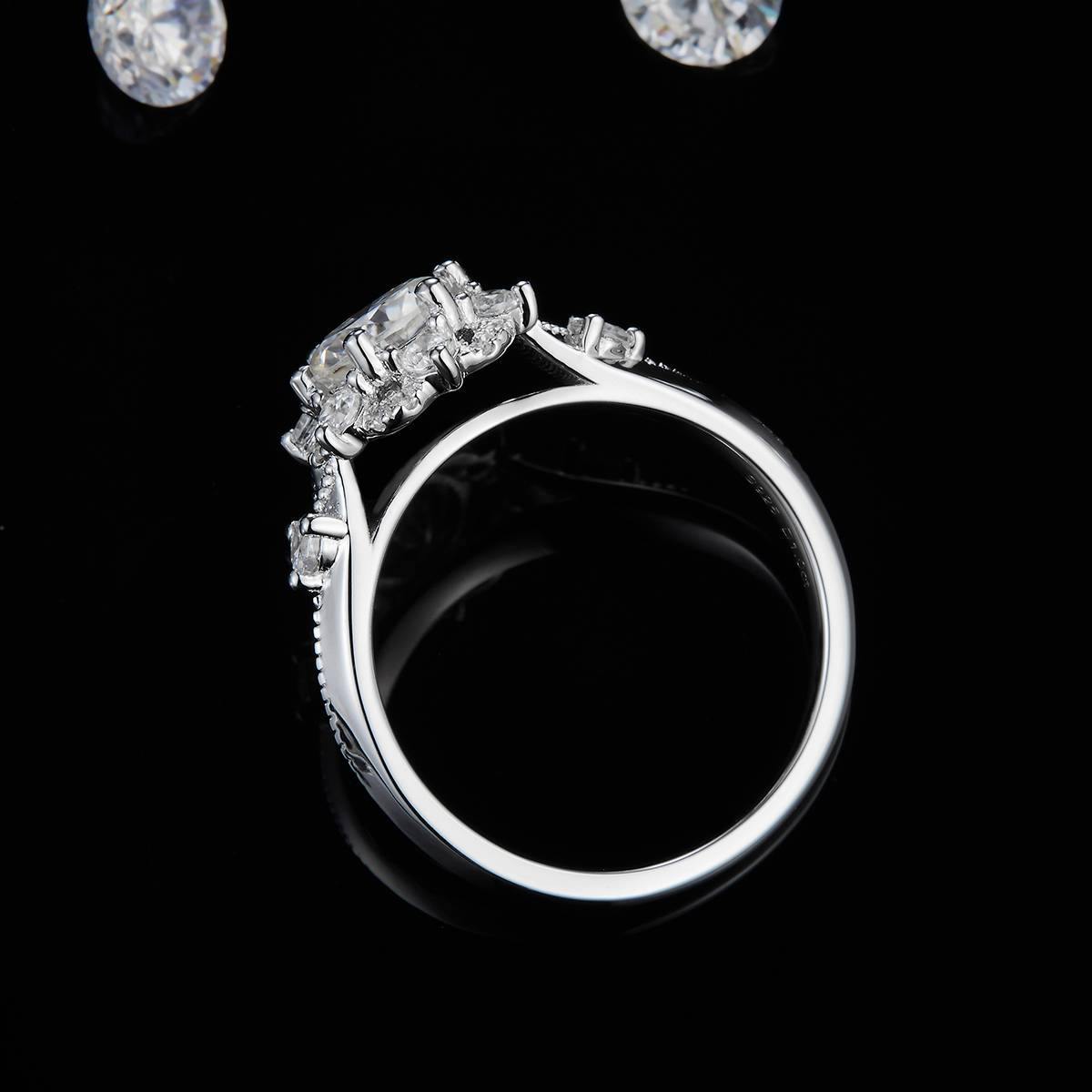 富贵花蕊Women's RingS925银镀白金定制选款主石Moissanite1.0ct/副石高碳钻