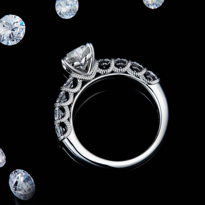 Affordable Luxury满钻爆款爱心Women's RingS925银镀白金定制选款主石Moissanite1.2ct/副石高碳钻