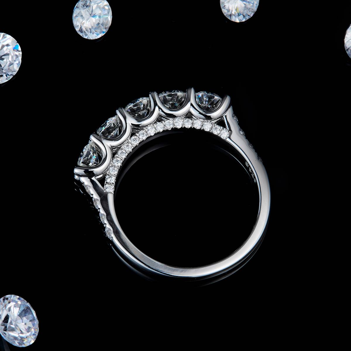 4.0mm lined ring women's ring S925 silver plated platinum customized option Side Stone Moissanite 1.71ct