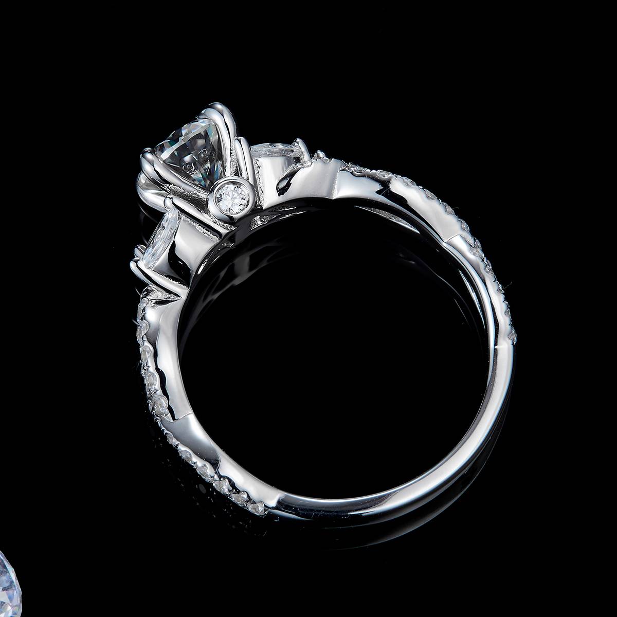 满钻枝叶镂空女戒S925银镀白金定制选款主石莫桑钻1.0ct/副石高碳钻