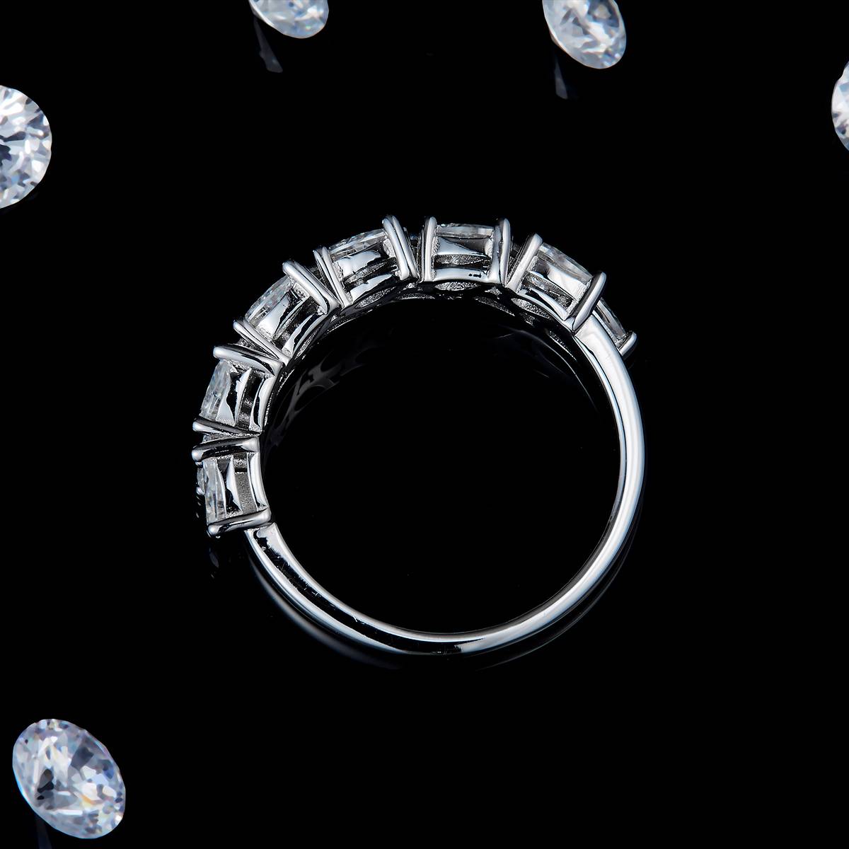 水滴排戒女戒S925银镀白金定制选款副石莫桑钻2.4ct