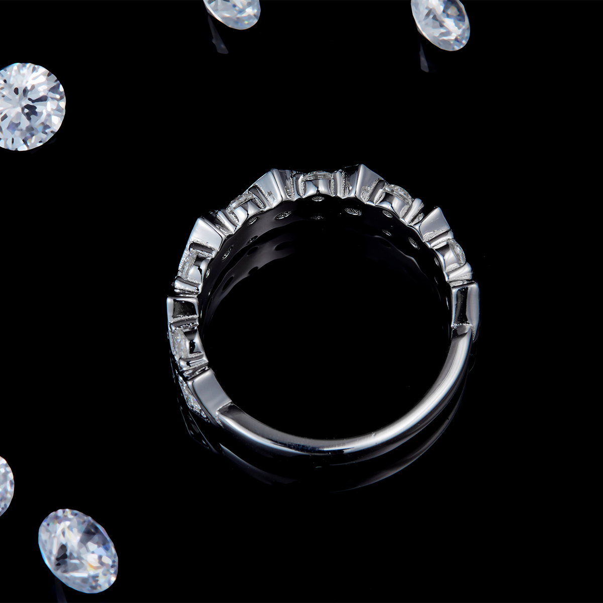 方格圆钻排戒女戒S925银镀白金定制选款副石莫桑钻0.97ct