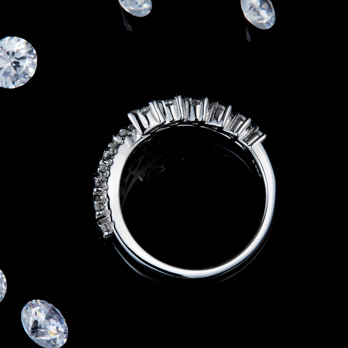 Misaligned Light Luxury Women's Ring S925 Silver Plated Platinum Customized Selection Moissanite 0.62ct