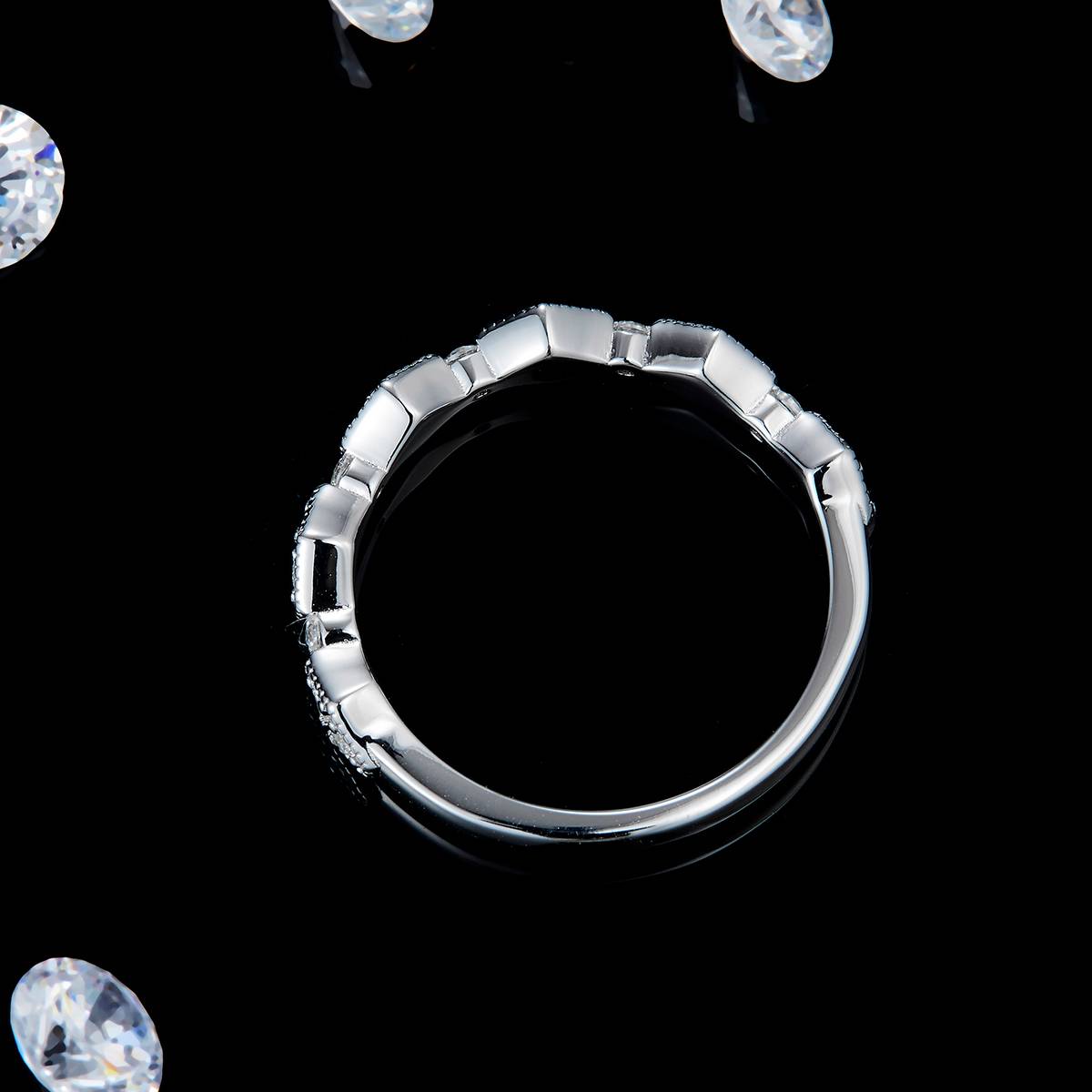 Geometric diamond studded diamond ring S925 silver plated platinum customized option Side Stone Moissanite 0.28ct