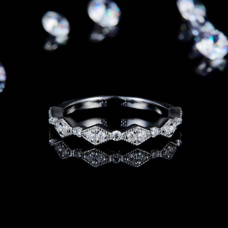 几何菱形镶钻排戒S925银镀白金定制选款副石Moissanite0.28ct