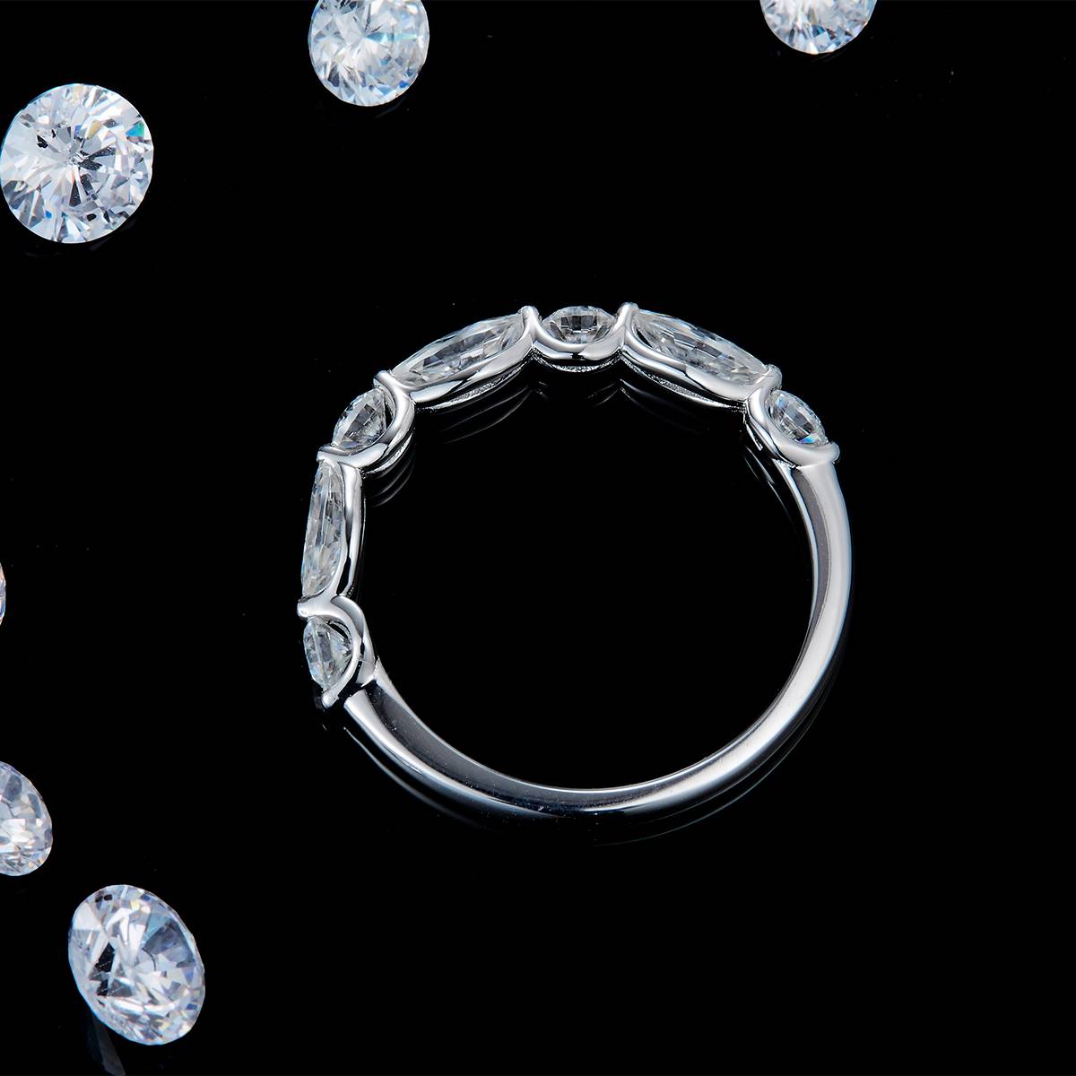 异性钻小排戒S925银镀白金定制女戒选款副石莫桑钻1.3ct