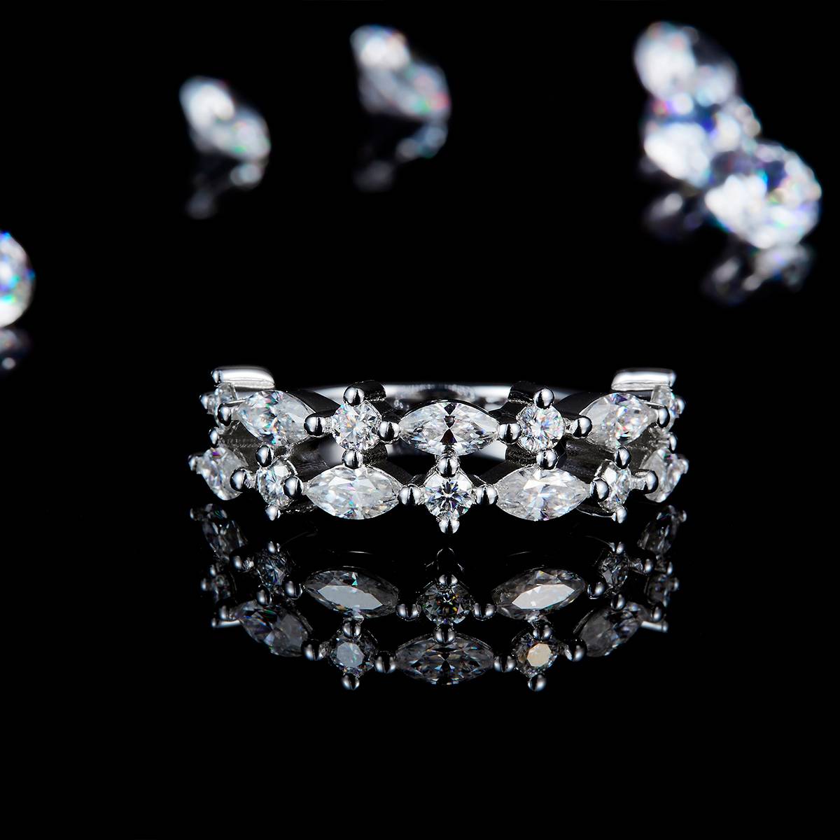 Double arm Marquise diamond inlaid round diamond ring S925 silver plated platinum custom selection Side Stone Moissanite 1.82ct