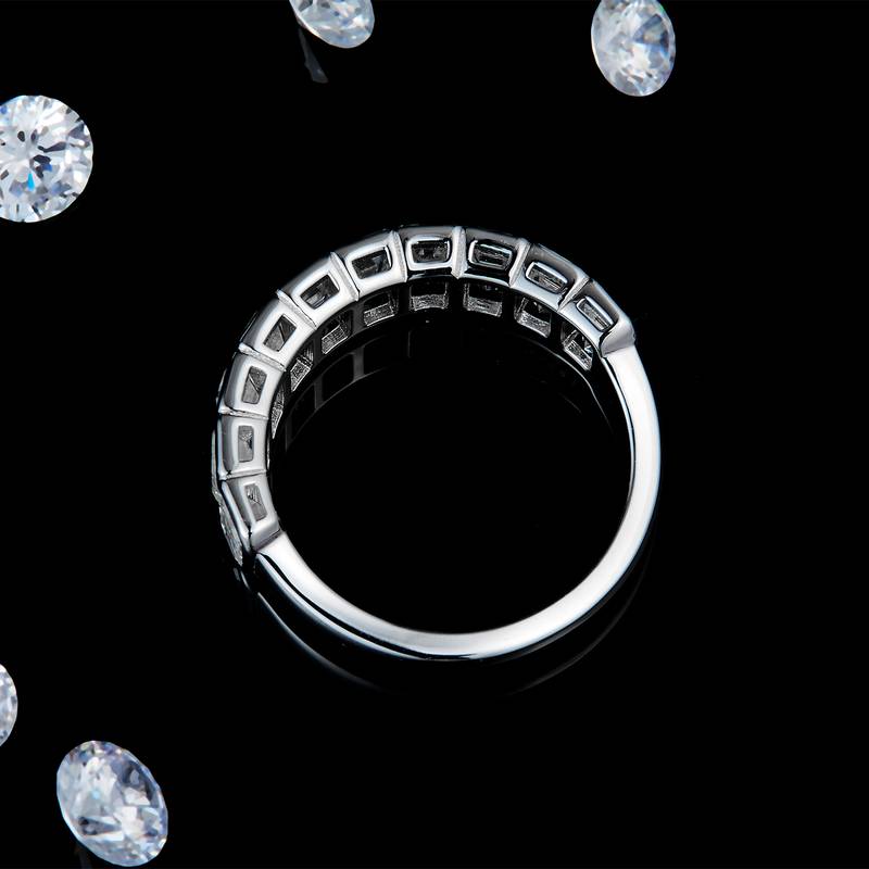 祖母绿切割半圈排戒S925银镀白金定制选款副石Moissanite5.0ct