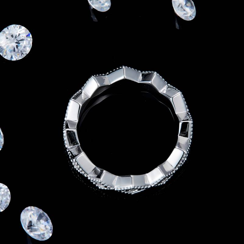 细款个性百搭排戒S925银镀白金定制选款副石莫桑钻0.21ct