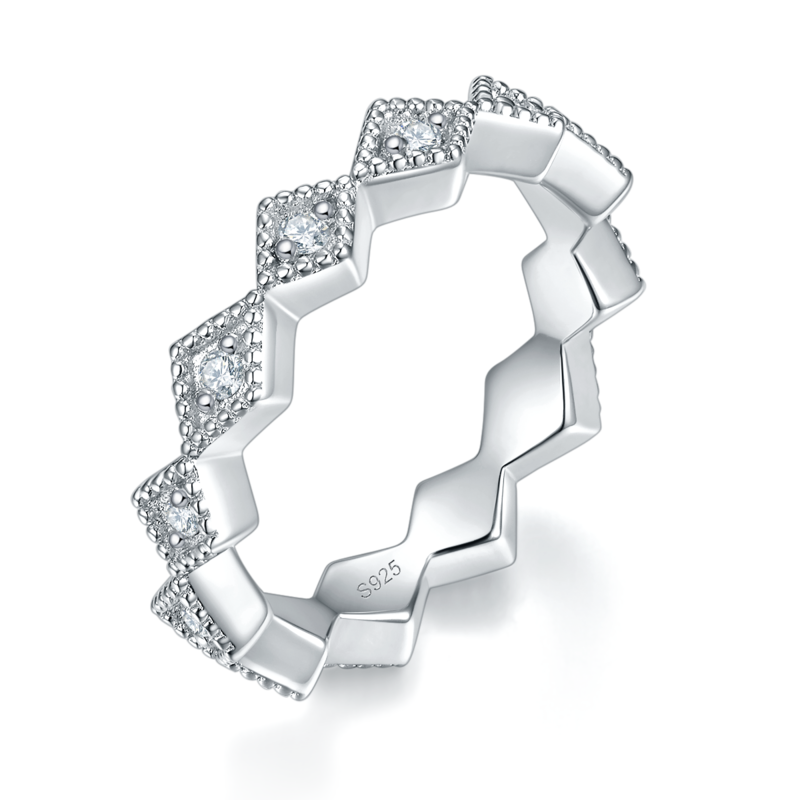 细款个性百搭排戒S925银镀白金定制选款副石莫桑钻0.21ct