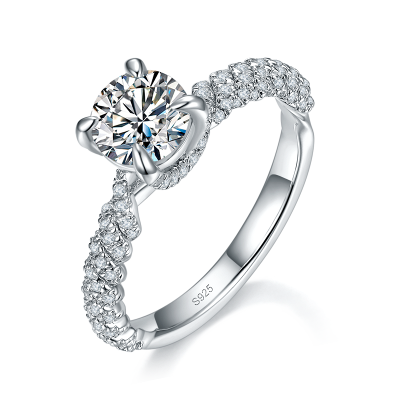 豪镶四爪求婚女戒S925银镀白金定制选款主石莫桑钻1.0ct/副石高碳钻