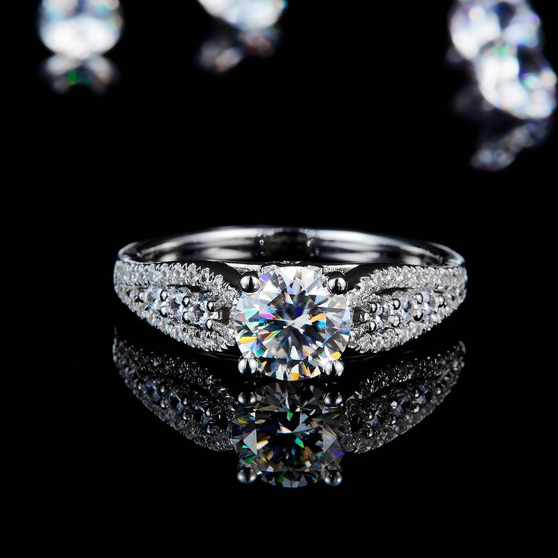 女戒S925银镀白金定制选款主石莫桑钻1.0ct/副石高碳钻
