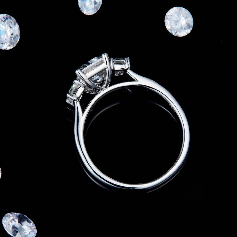 三石款方钻Women's RingS925银镀白金定制选款主副石Moissanite2.0ct