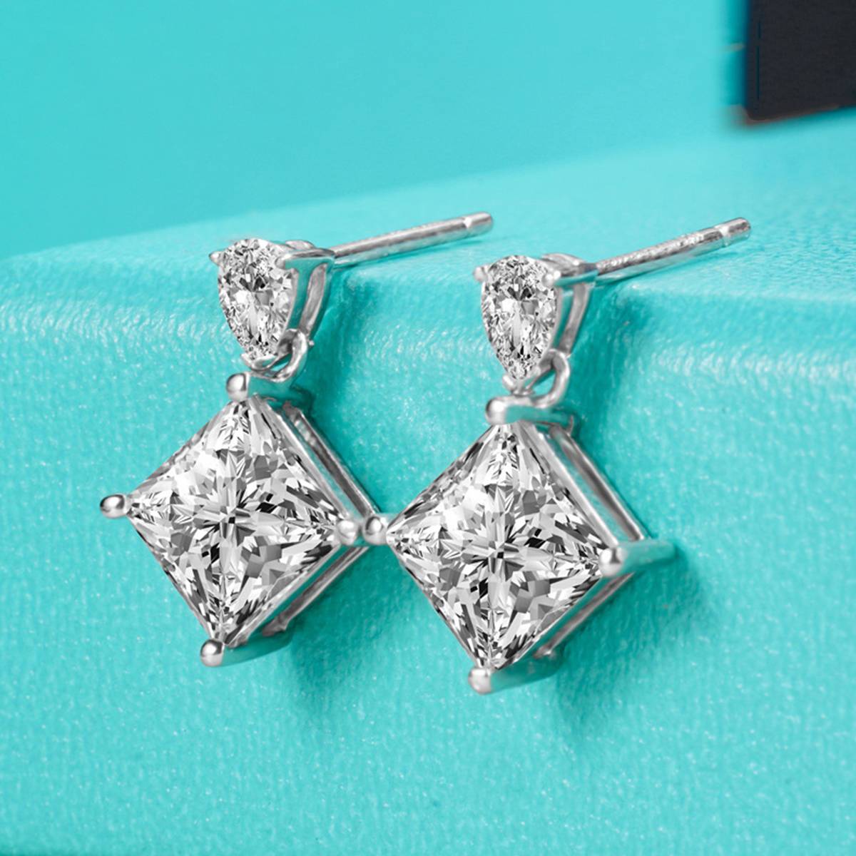 E210220011款S925银镀18K白金公主方MoissaniteStud Earring主石5.5mm/1.0ct/粒