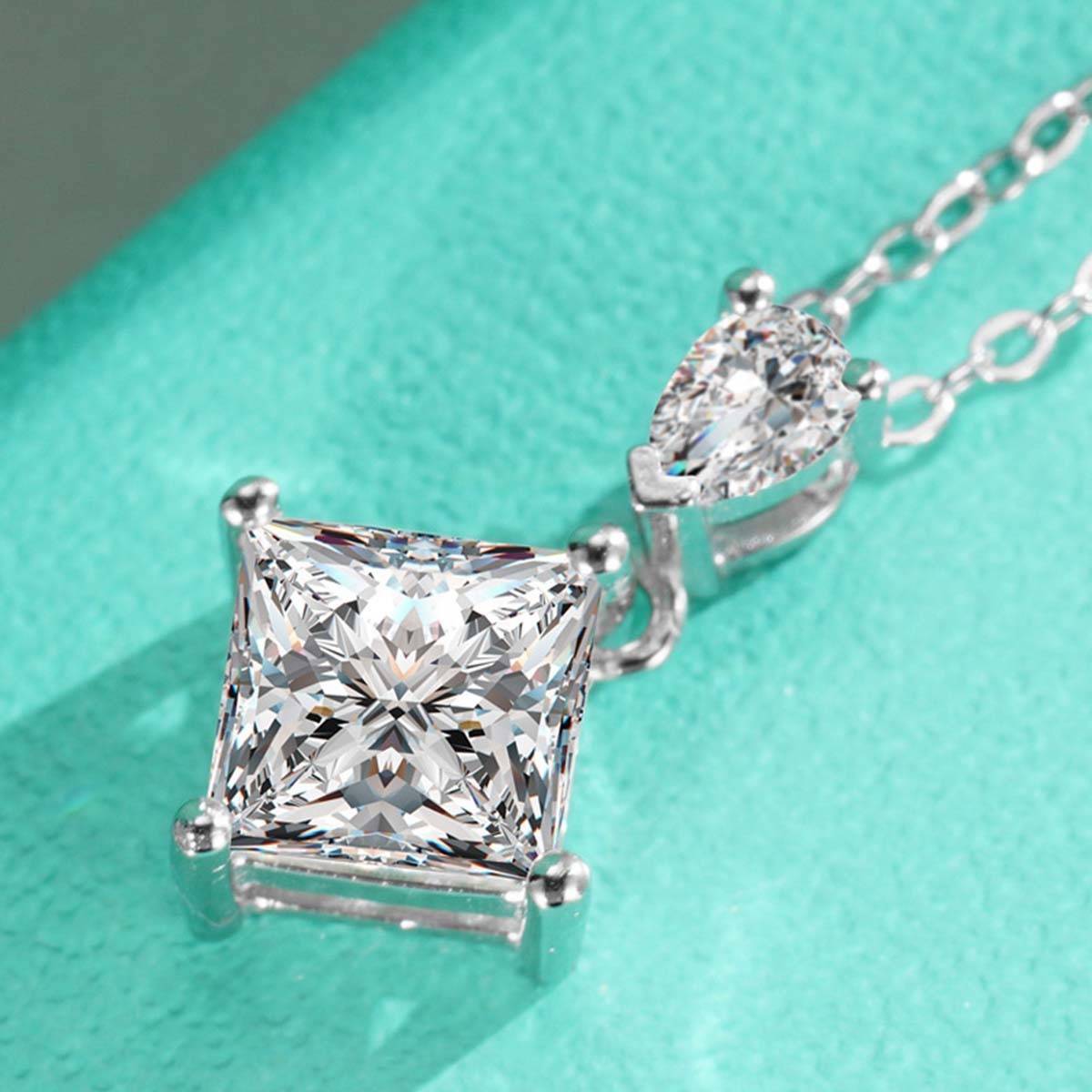P210220011款S925银镀18K白金公主方莫桑钻项链主石1.0ct/5.5mm