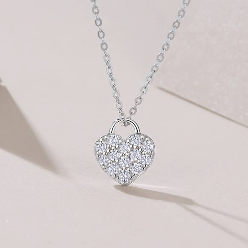 P15493款S925银镀18K白金爱心锁MoissaniteNecklace0.58ct