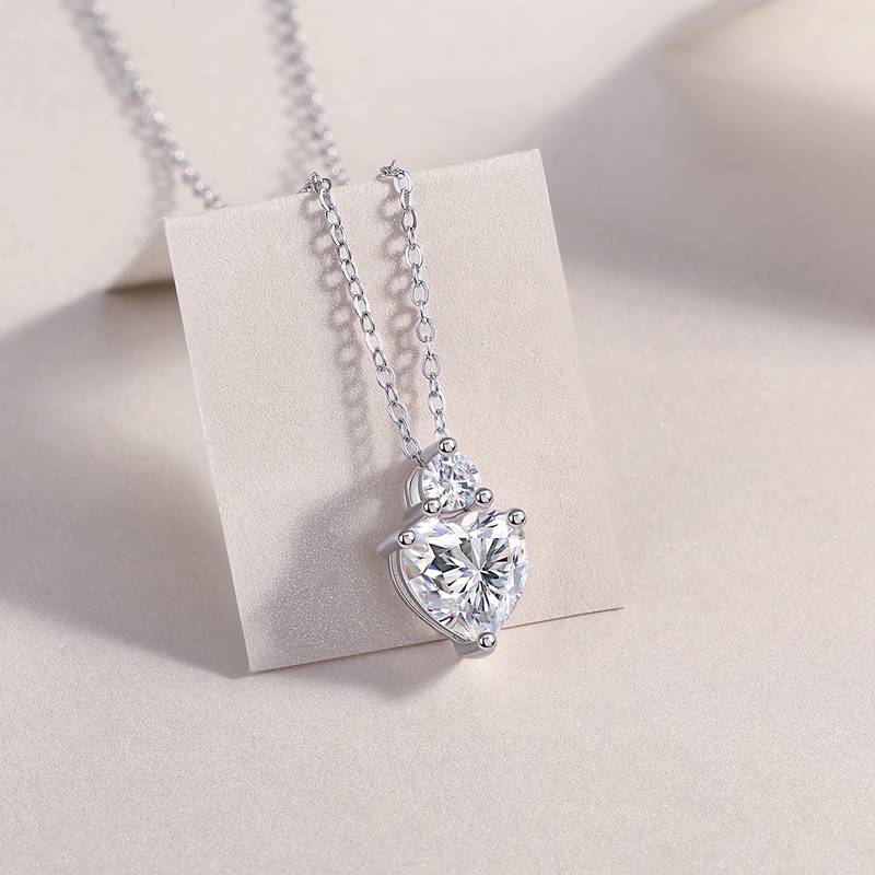 P13783款S925银镀18K白金心形MoissaniteNecklace主石8.0mm/2.0ct
