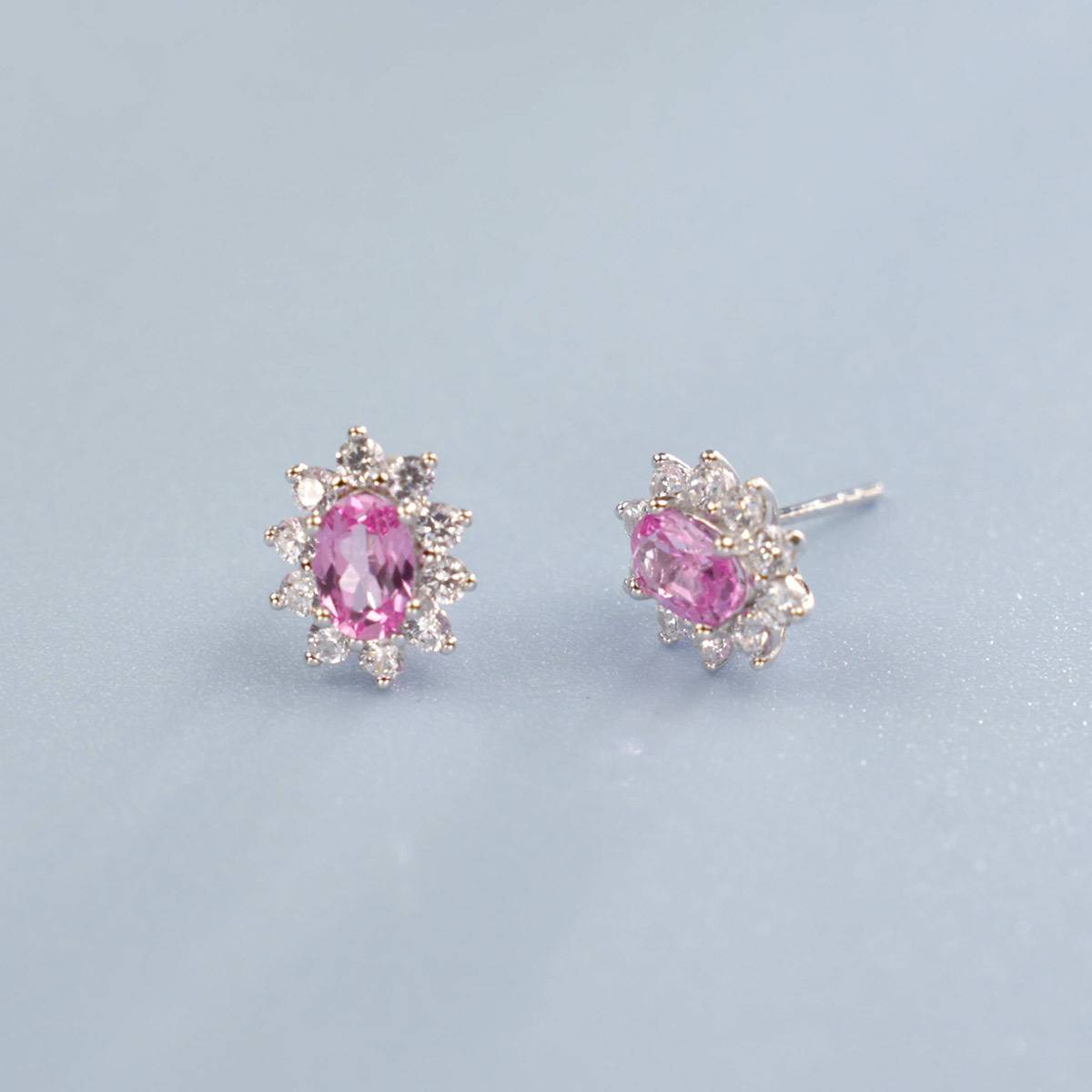 E2020114 蛋形培育祖母绿S925银镀白金耳环6*4mmmm/0.8ct