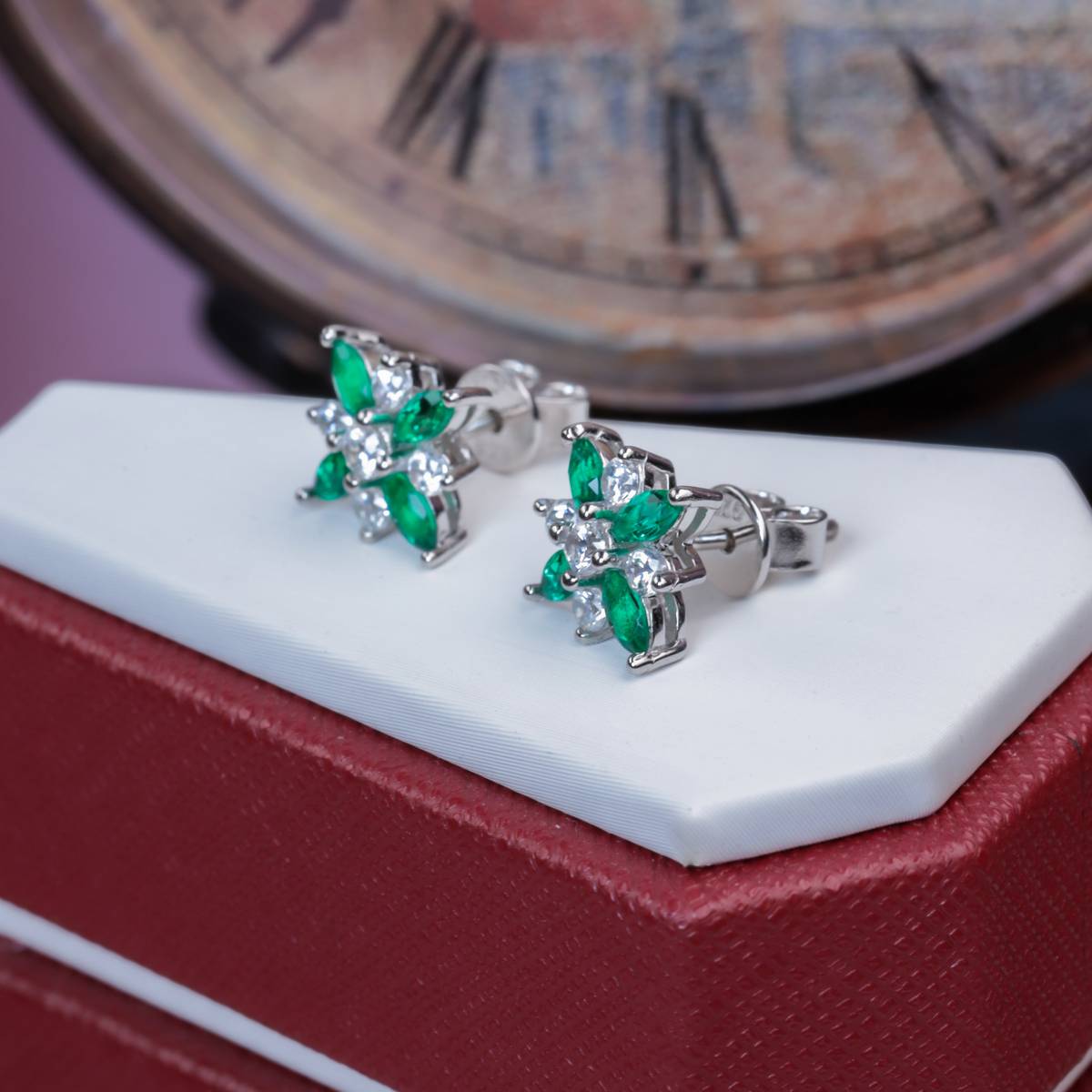 A73-E2020869款S925银镀18K白金培育祖母绿Stud Earring4*2mmmm/粒