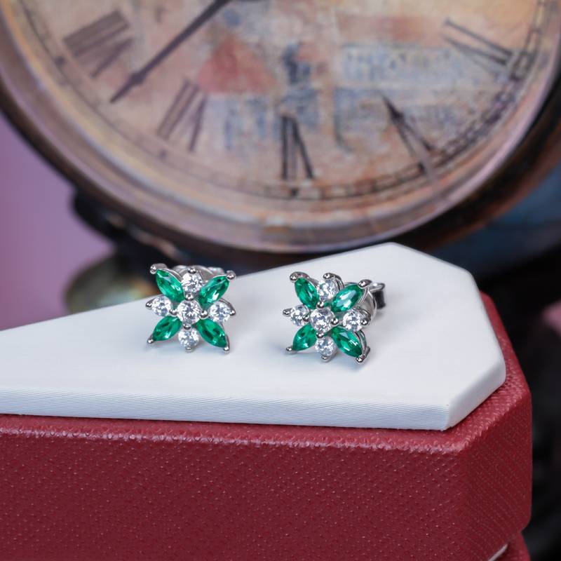 A73-E2020869款S925银镀18K白金培育祖母绿Stud Earring4*2mmmm/粒