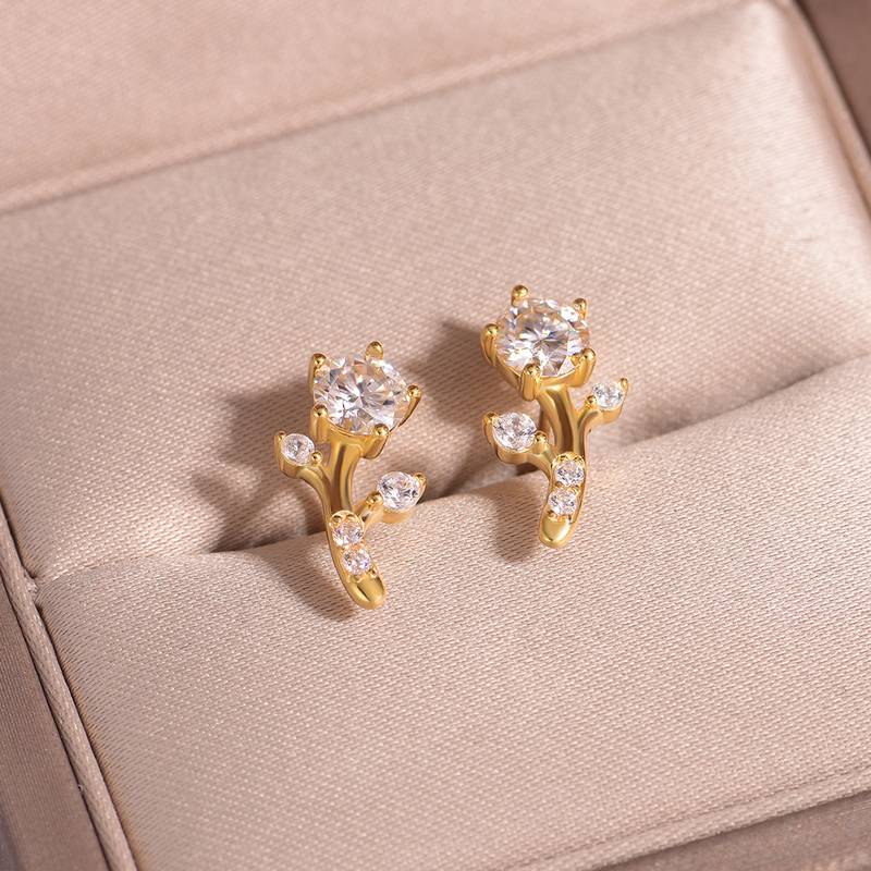 ME0027款S25银镀18K黄金Moissanite小花Stud Earring1.0ct