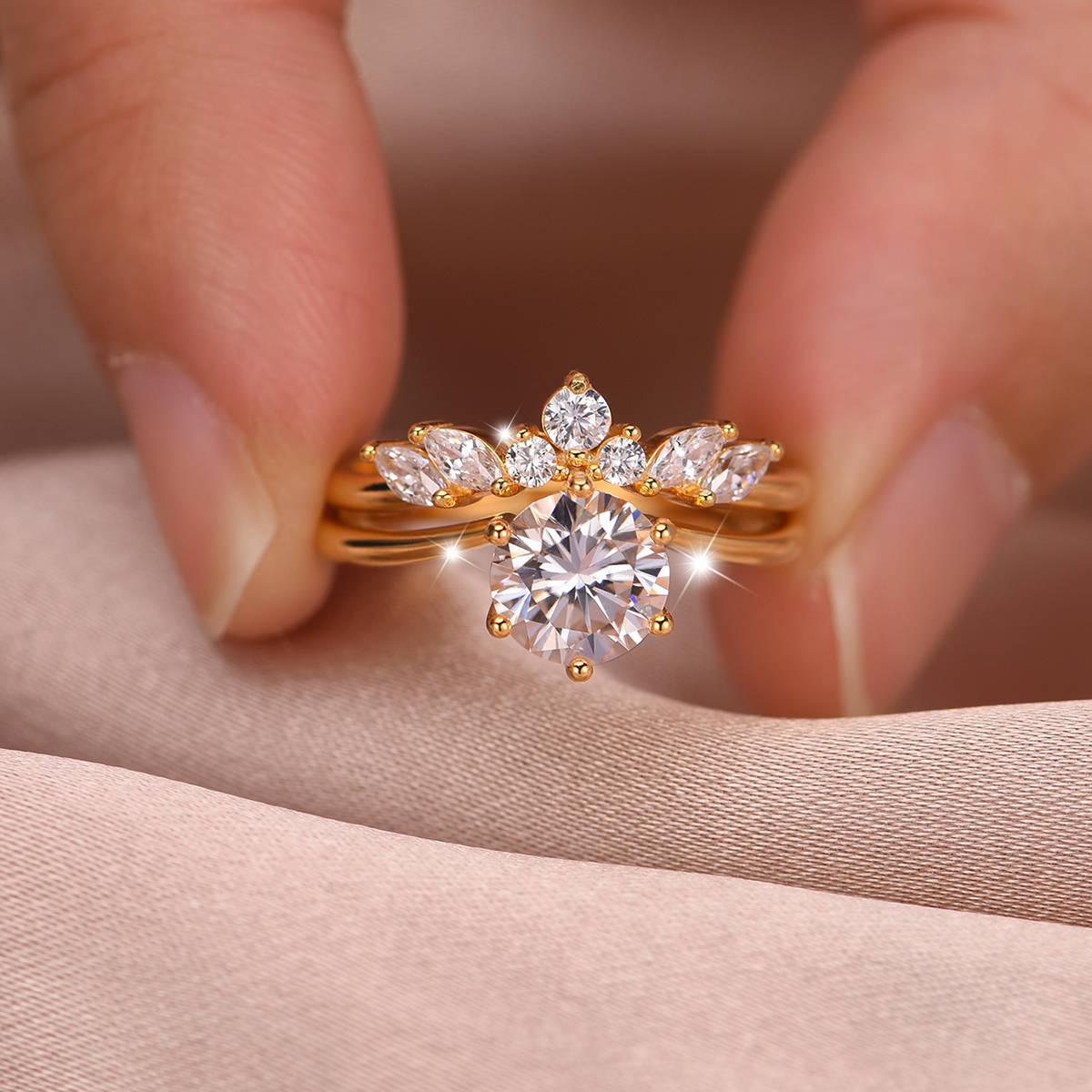 MR0144款S25银镀18K黄金圆形莫桑钻精致女套戒主石1.2ct/7.0mm