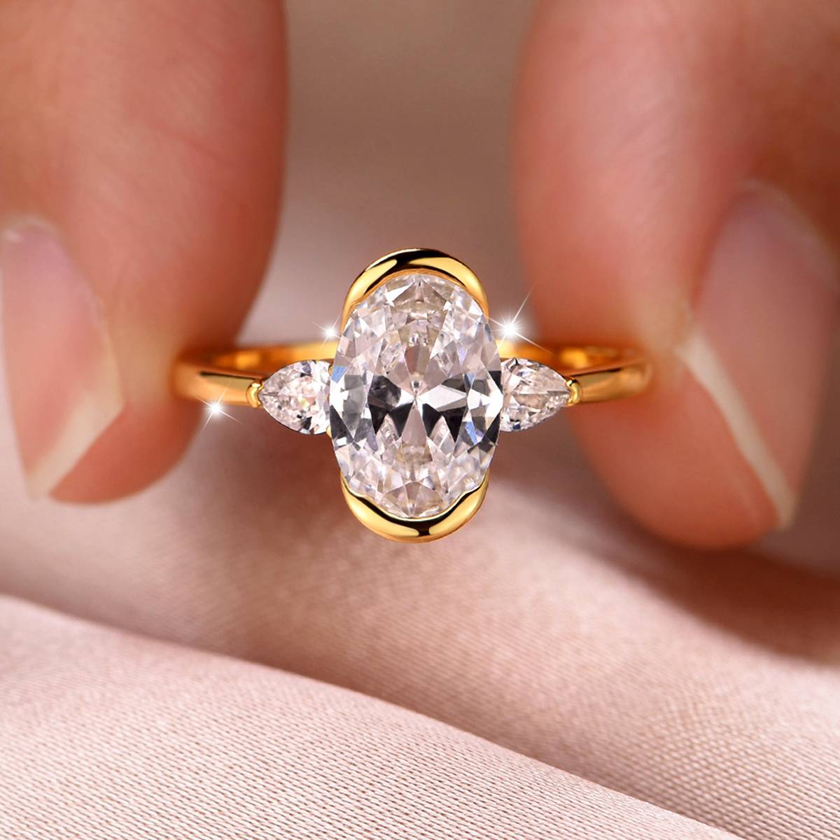 MR0150款S25银镀18K黄金蛋形豪华MoissaniteWomen's Ring主石2.5ct/10*7mmmm