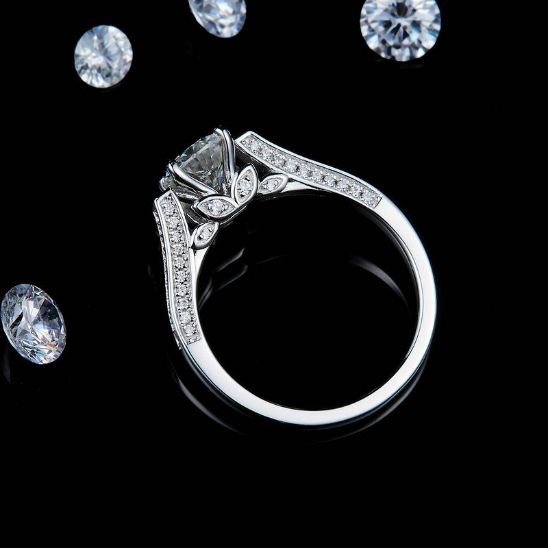 单头Women's RingS925银镀白金定制选款主石Moissanite1.0ct/副石高碳钻