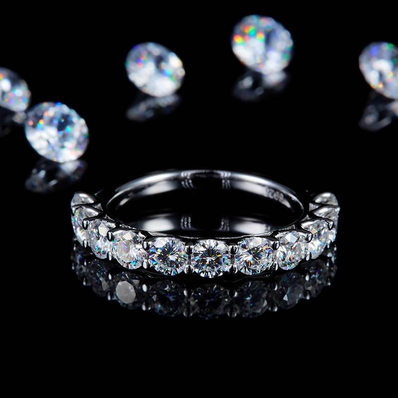 女戒S925银镀白金定制选款莫桑钻2.2ct
