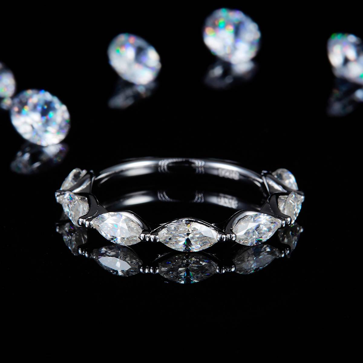 Women's ring S925 silver plated platinum customized option Side Stone Moissanite 2.1ct