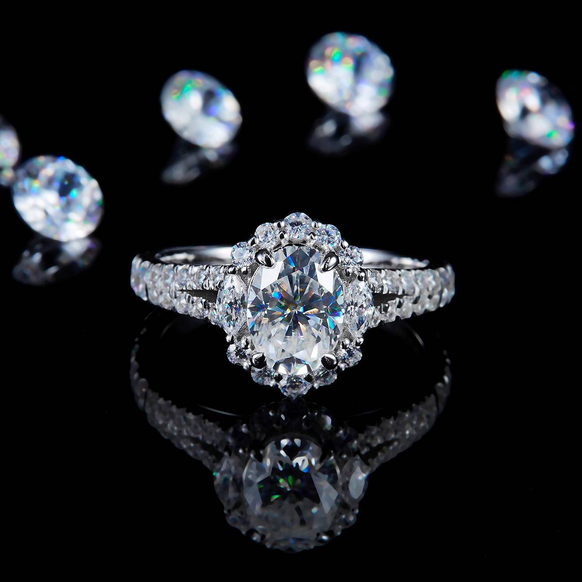 Oval Women's Ring S925 Silver Plated Platinum Customized Selection Main Stone Moissanite 1.5ct/Side Stone Cubic Zirconia