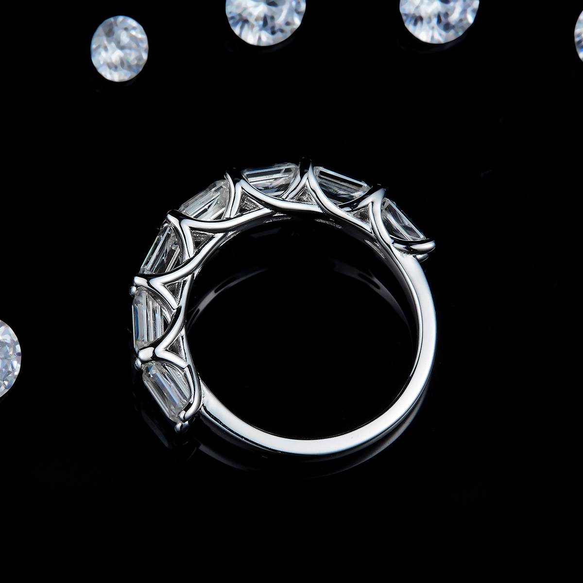 Grandmother Cutting Ring S925 Silver Plated Platinum Customized Selection Moissanite 3.5ct