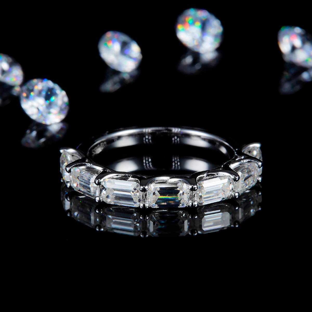 Grandmother Cutting Ring S925 Silver Plated Platinum Customized Selection Moissanite 3.5ct